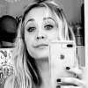 Zergnet Ad Example 61573 - Kaley Cuoco Selfies Herself In Lingerie On Set