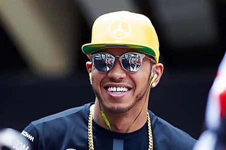Outbrain Ad Example 53247 - [Pics] Lewis Hamilton' Net Worth May Surprise You