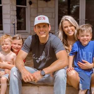 Zergnet Ad Example 52346 - How Country Singer Granger Smith's Son Died