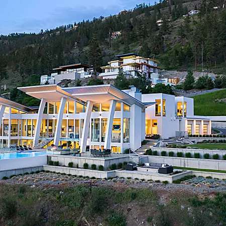 Outbrain Ad Example 42341 - Ultra-Modern House In The Heart Of Canada’s Okanagan Valley Wine Country