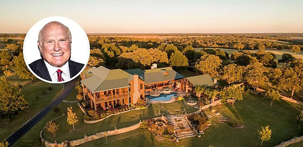 Outbrain Ad Example 44771 - NFL Hall-of-Famer Terry Bradshaw Lists Longtime Ranch In Oklahoma