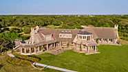 Outbrain Ad Example 46882 - Barack And Michelle Obama Reportedly Close Deal For $11.75 Million Martha’s Vineyard Estate