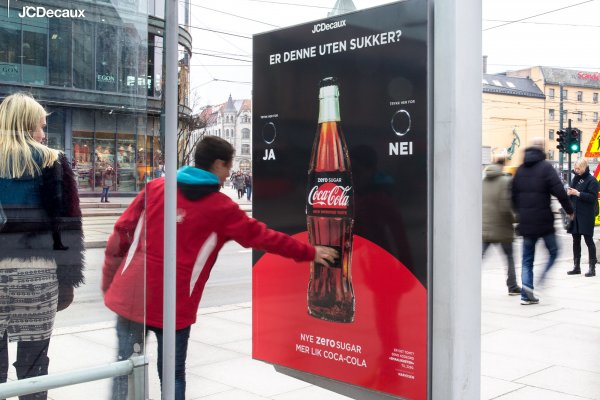 14 Creative Coke Ads - Image #4